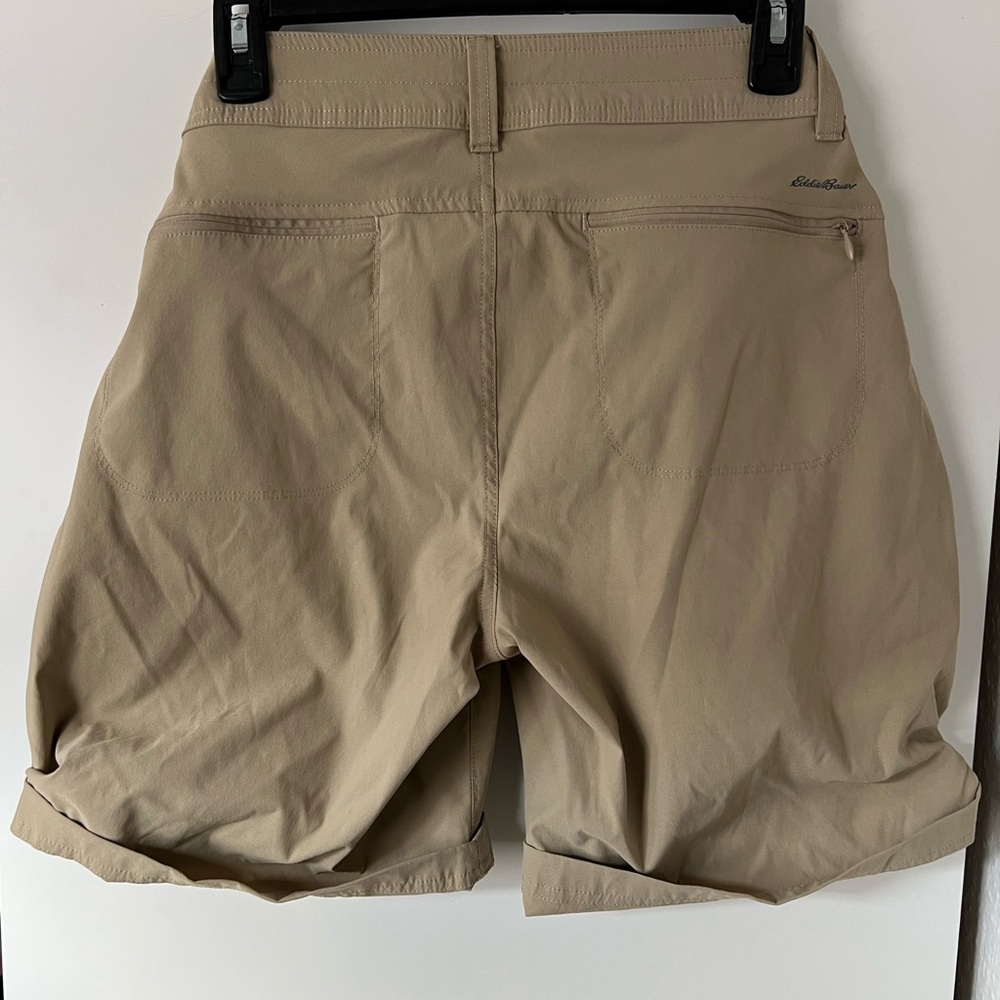 Eddie Bauer Tan Cargo Shorts Versatile Outdoor Comfort